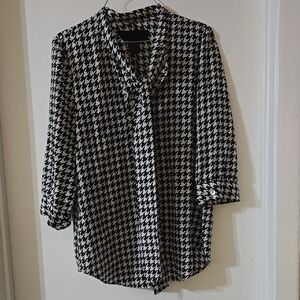 Black and White Houndstooth Women's Blouse‎